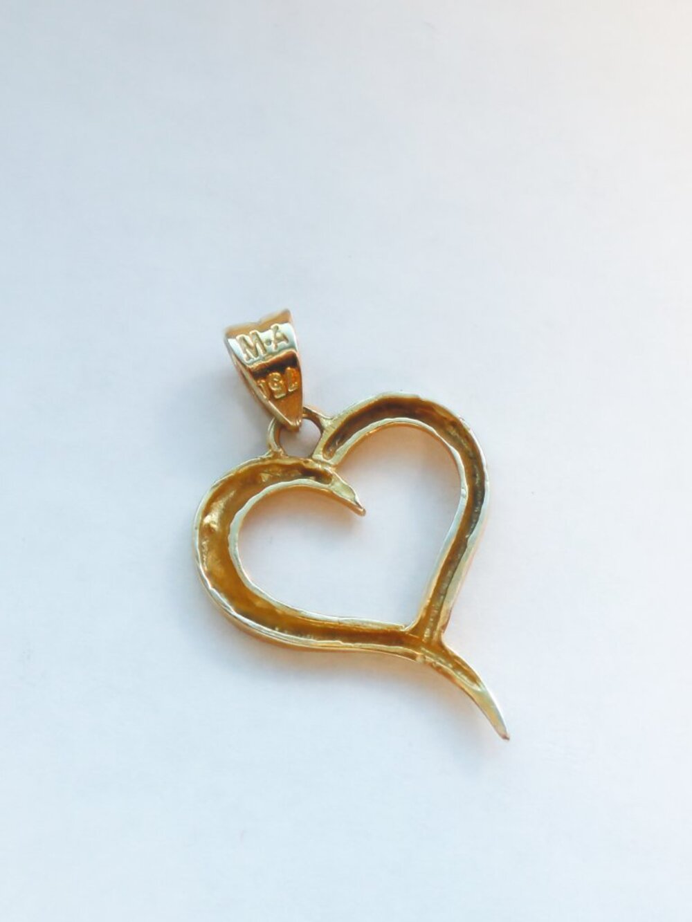 18k Yellow Gold Heart Pendant - Picture 11 of 17
